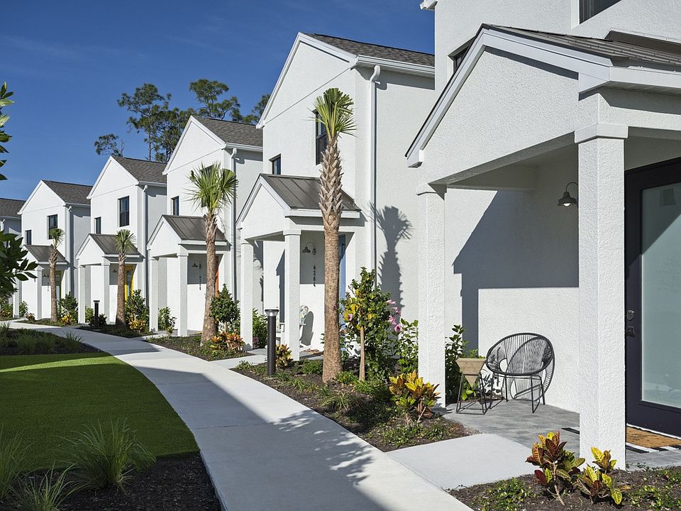 1st image of 4220 Coasterra Dr #4082