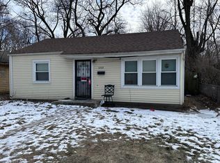 1233 E 35th Pl, Gary, IN 46409