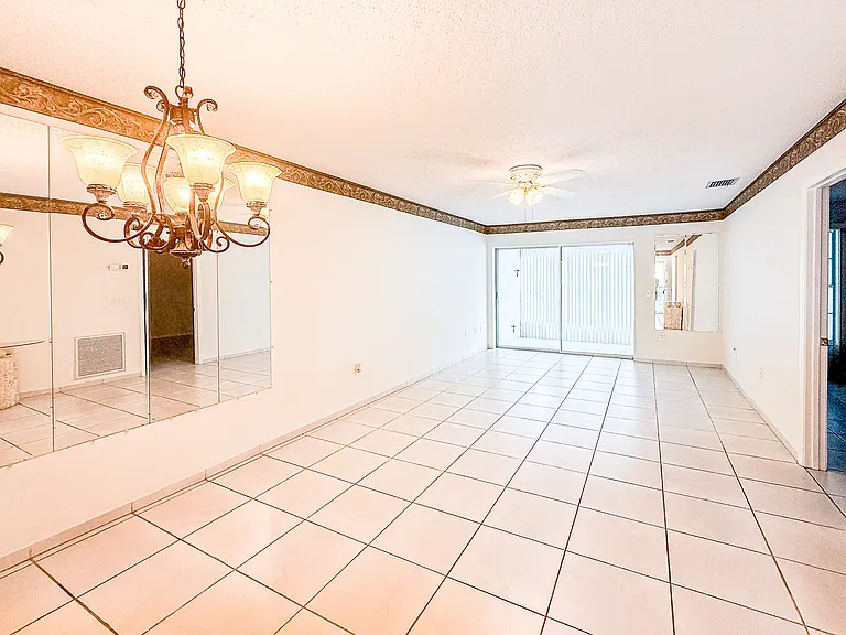 2604 Woodgate Ln #J-6 — Photo 15