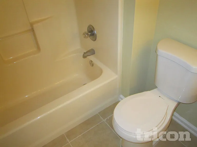 3042 Waters View Cir — Photo 12