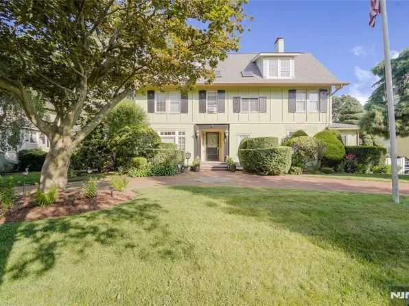 39 Pleasant Pl, Kearny, NJ 07032