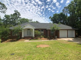 204 Downshill Cir, Niceville, FL 32578