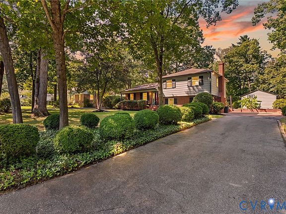 3rd image of 8432 Larkspur Rd