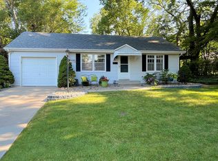 4000 W 62nd Ter, Fairway, KS 66205