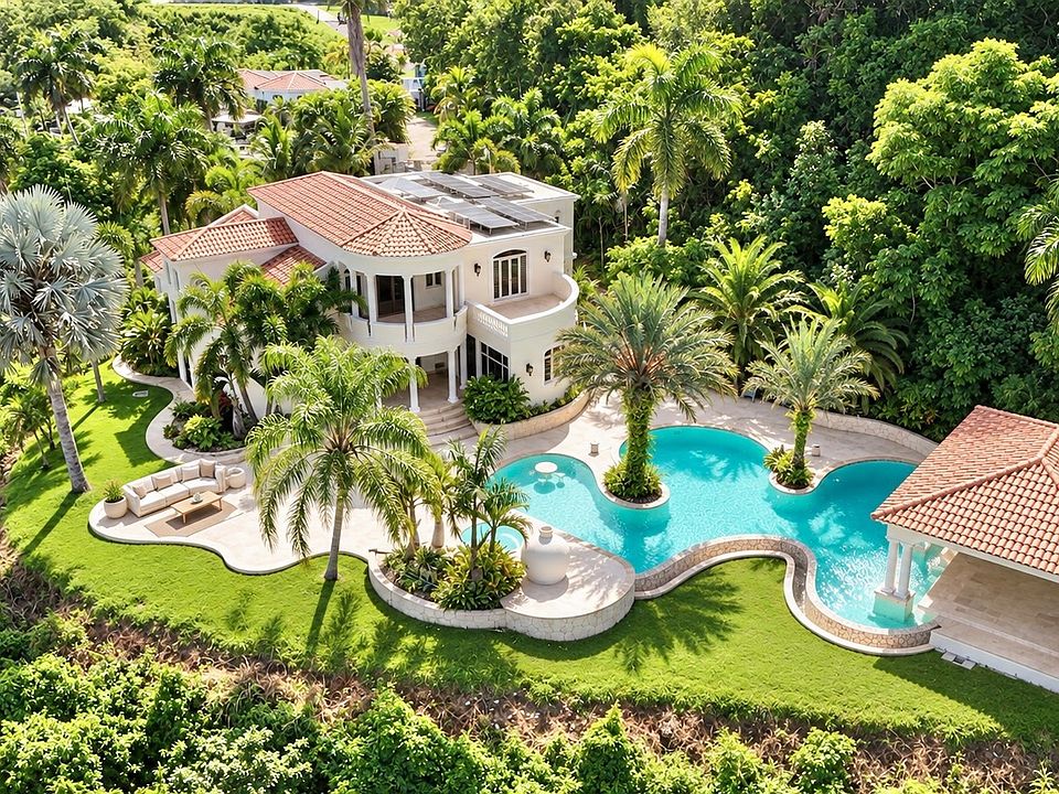 1st image of 412 Colinas Monte Y Mar