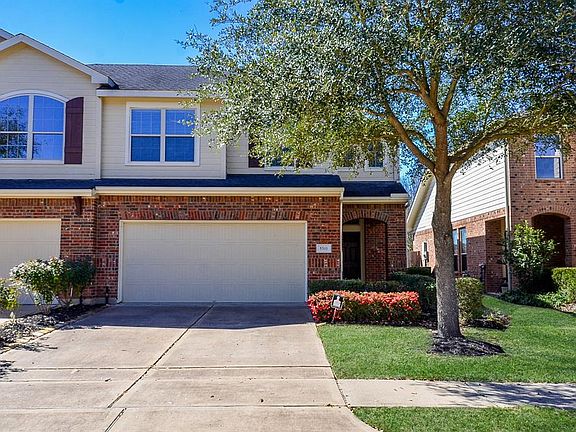 2nd image of 5311 Summit Hollow Dr