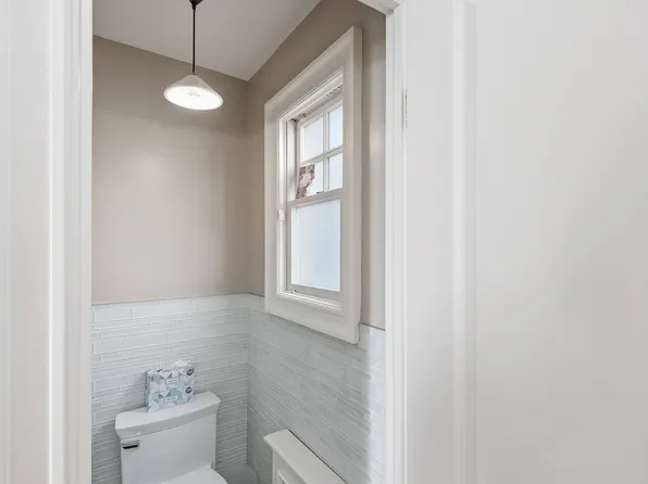 1253 East 28th Street image 8 of 24