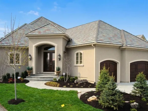 5275 W 150th Ter, Leawood, KS 66224