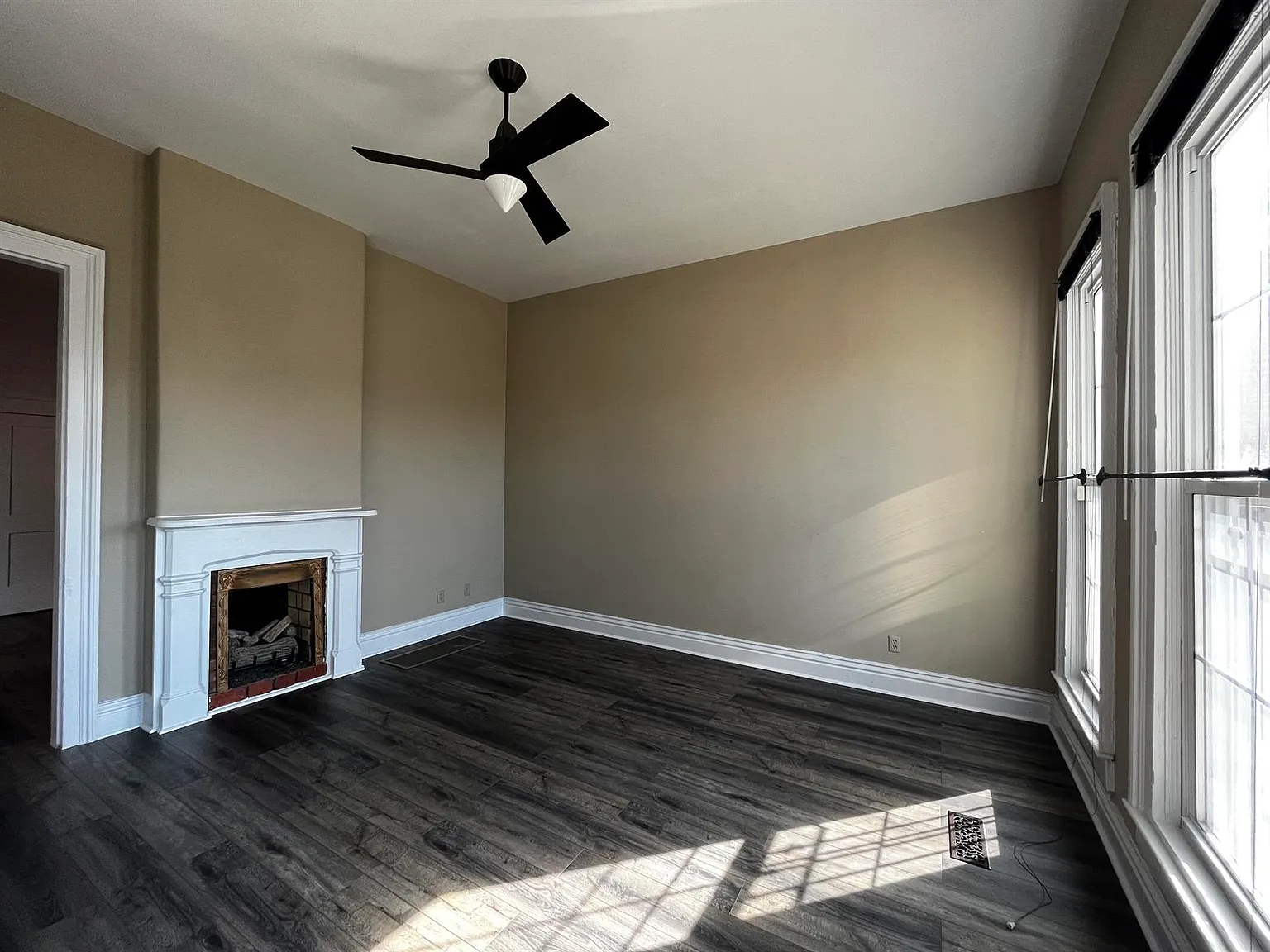 2 bed, 1100 sqft, $1,450 — Photo 3
