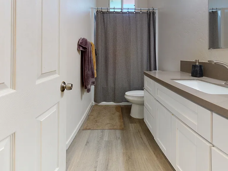 5126 Ewing St — Photo 11