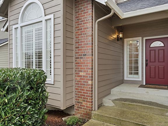 4th image of 3546 NW Pacific Rim Dr