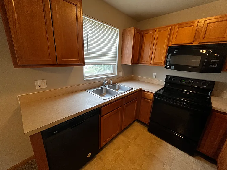 363 Harbor Town Ct #1 — Photo 4