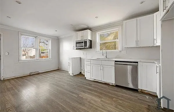 1212 W 96th St — Photo 15