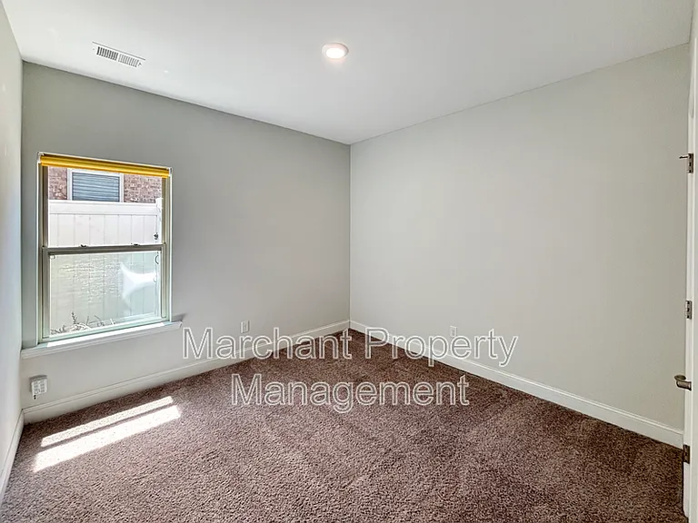 120 Starlight Dr — Photo 13