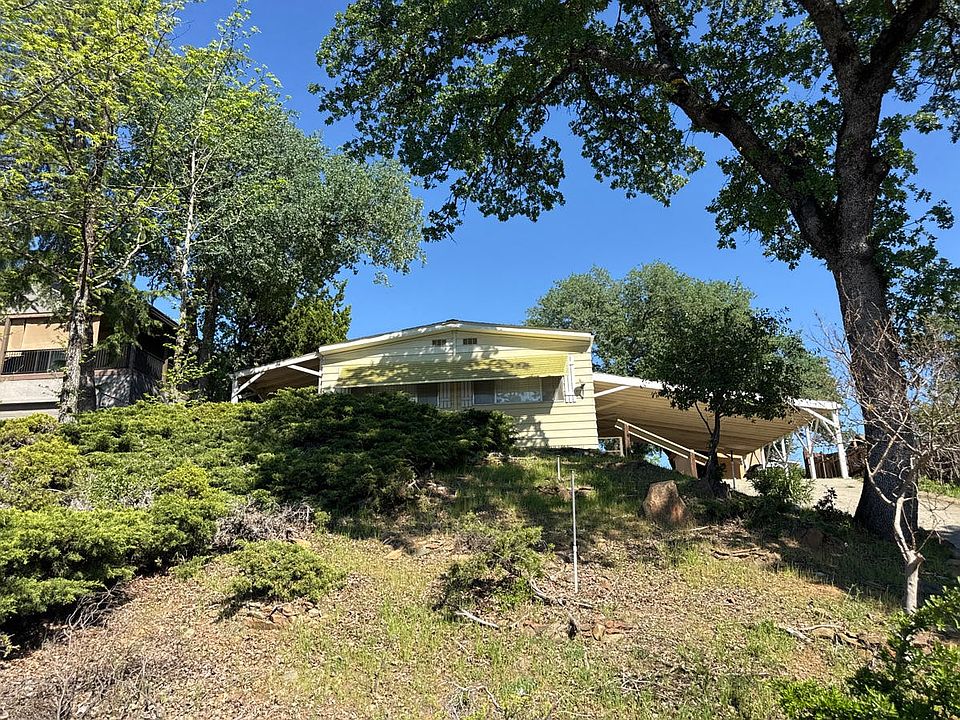 1st image of 560 Silver Leaf Dr