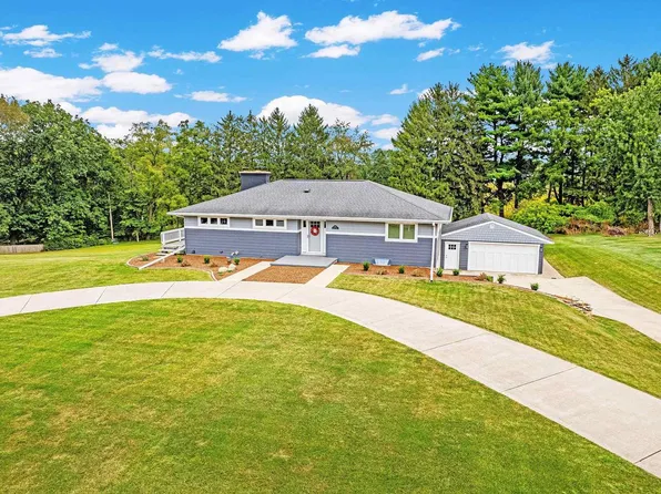 3728 OAKWOOD Drive, Cottage Grove, WI 53527