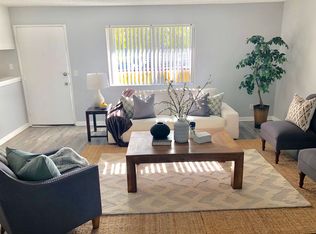 Spacious 2 Bedroom, 2 Bath Apartment in Long Beach with Balcony $2,350 | Parking Available, Long Beach, CA 90806