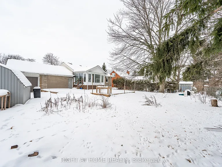 18 Ridgewood Ave — Photo 28