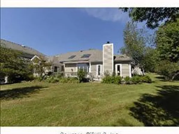 13 Brandon Ln, Mystic, CT 06355