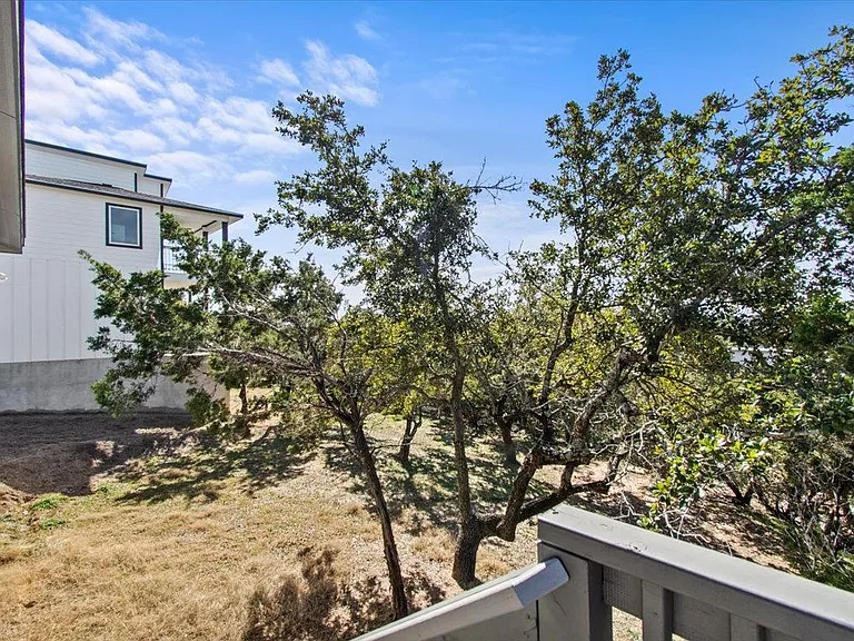 17503 Panorama Dr — Photo 25