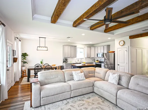 2842 Ridge Berry Rd, New Braunfels, TX 78130