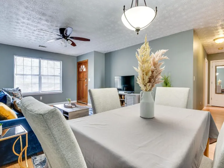 1739 Nutmeg St #1739 — Photo 4