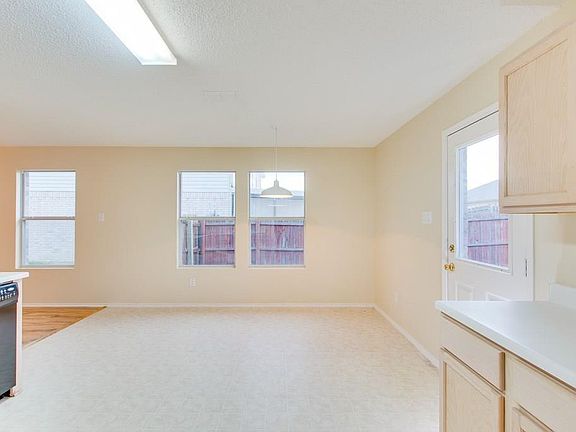 5th image of 14736 Bridle Bend Dr