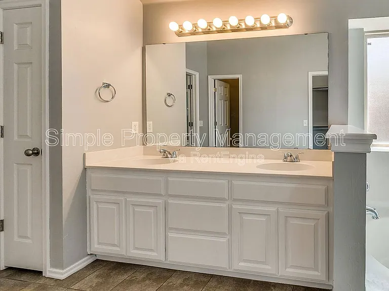 18020 Cerrado Cir — Photo 13