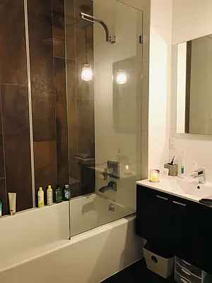 Rented by Manhattan Management LLC | media 23