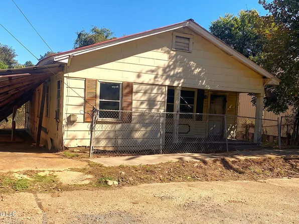 42 Claiborne St, Natchez, MS 39120