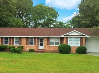 1084 Briar Bend St, Sumter, SC 29154