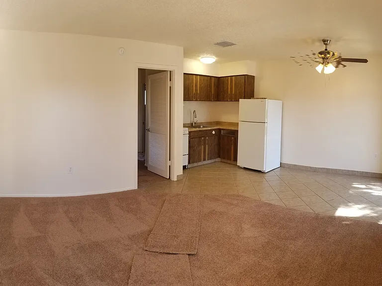 2915 Lexington St #19 — Photo 6