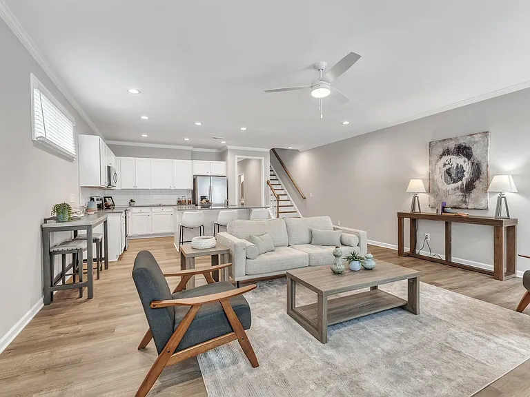 1720 Ballard Dr — Photo 22