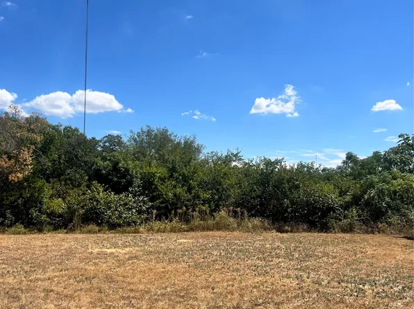 243 City View Ct, Cedar Hill, TX 75104