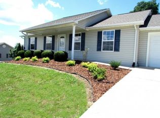 128 Fairview Ridges Dr, Afton, TN 37616