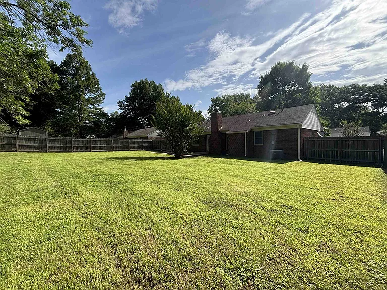 1153 Verlington Dr — Photo 16
