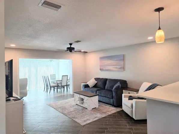 11474 W Bayshore Dr, Crystal River, FL 34429