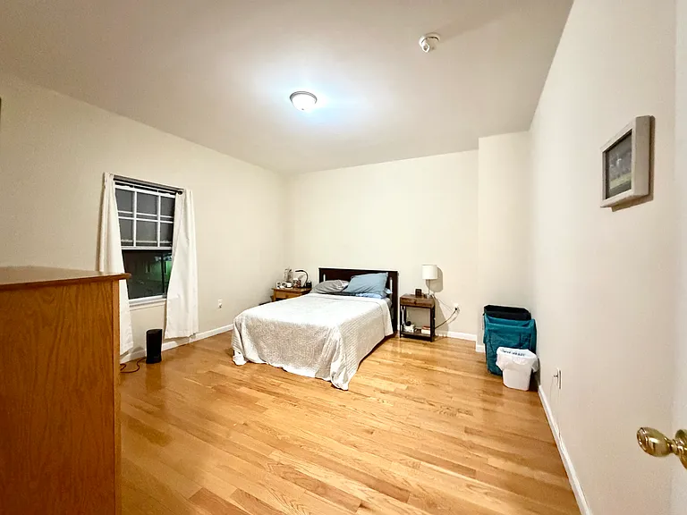 877 Broadway #1 — Photo 18
