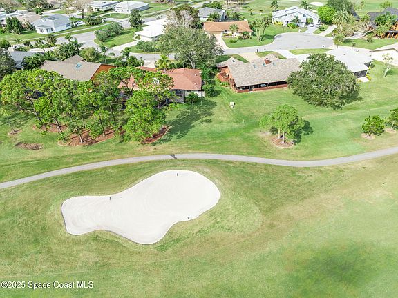 5th image of 983 Long Meadow Ln