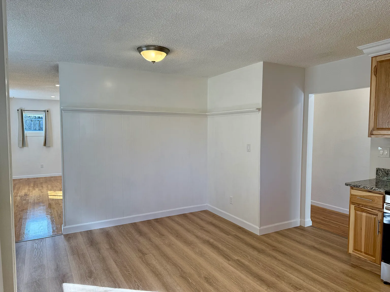 3 bed, 1556 sqft, $2,350 — Photo 3