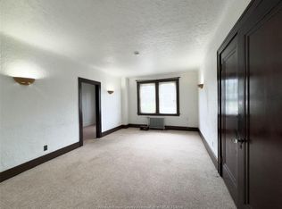 710 Giles Blvd E #101, Windsor, ON N9A 4E4