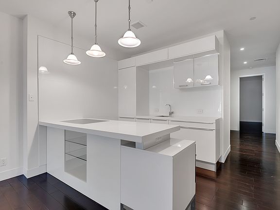 5th image of 111 Fulton St #424A