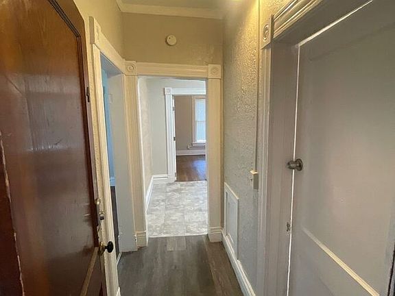 3rd image of 318 N 17th St Unit 4