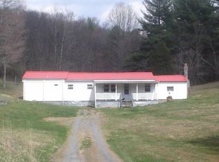 172 Crescent Hill Ln, Bland, VA 24315