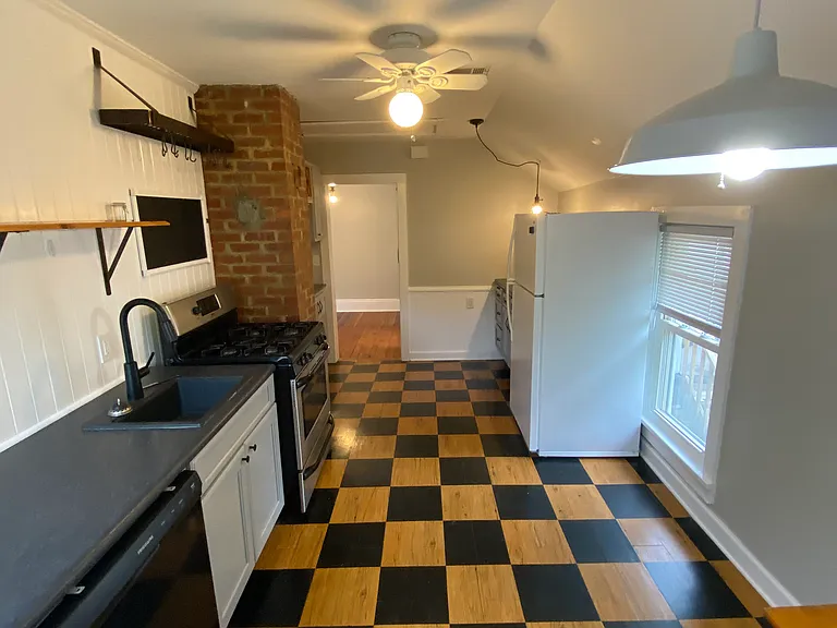 1832 W 48th St #1 — Photo 14