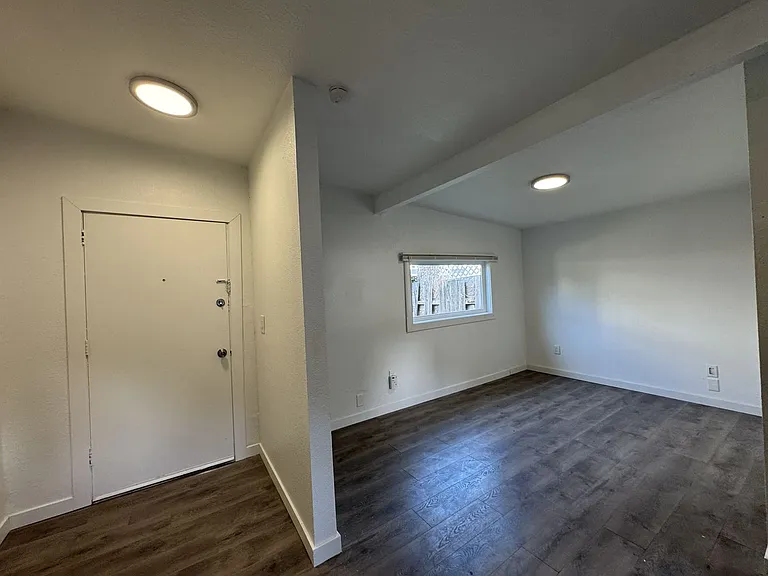 820 S Donovan St — Photo 10