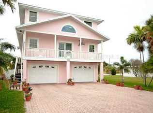 711 Gladiolus St, Anna Maria, FL 34216