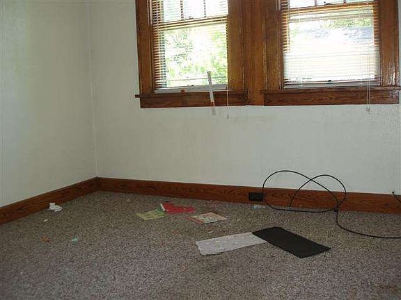 5th image of 1119 S I St