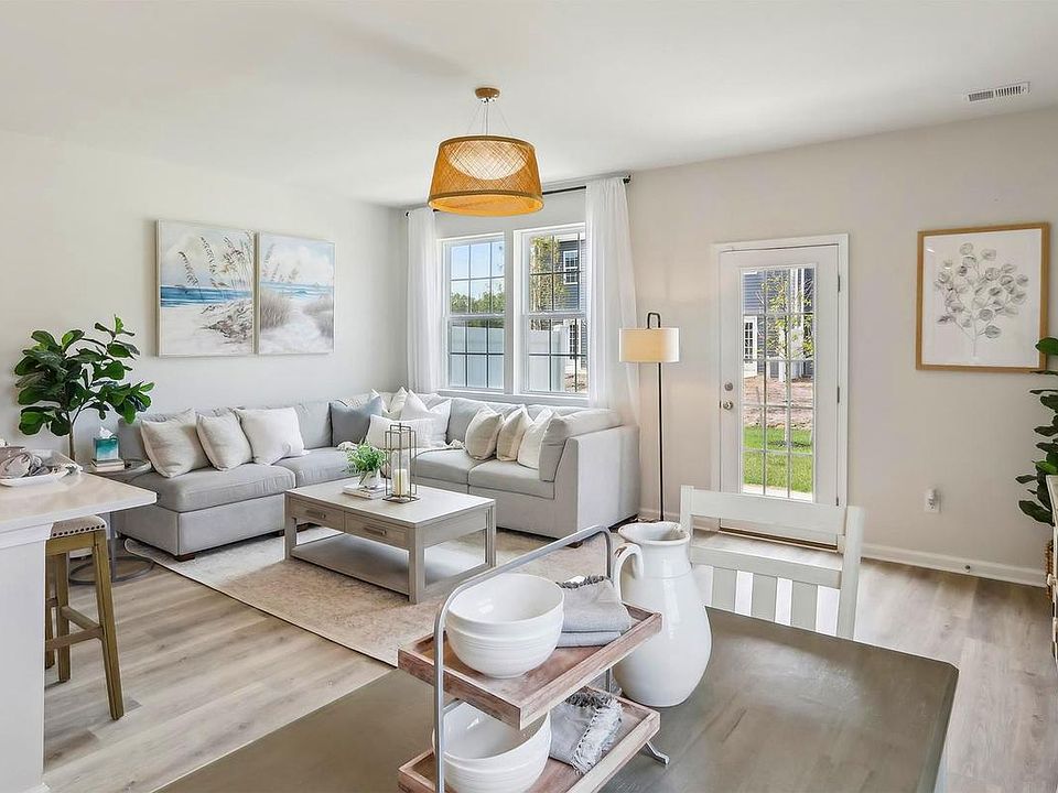 1st image of 242 Hermosa Dr