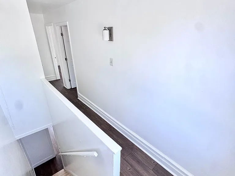535 W Tilghman St — Photo 26
